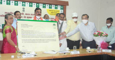 Agriculture Minister Mr. Patel hands over in principle approval letter of Rs 100 crores
