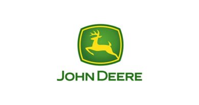 John Deere Smart Connector Establishes Direct Connection Between Tractor and Smartphone