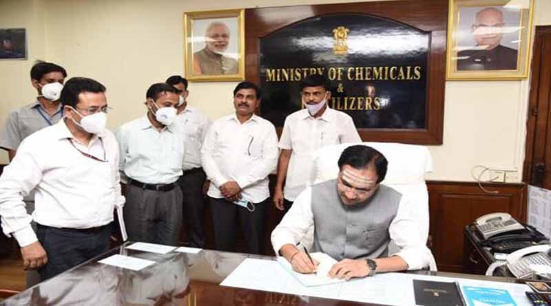 Mr. Bhagwanth Khuba takes charge as Minister of State for Chemicals and Fertilisers