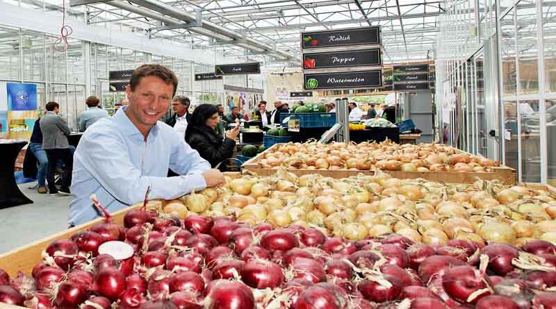 Royal treatment for out tomato seeds - article Volkskrant May 23th The Netherlands