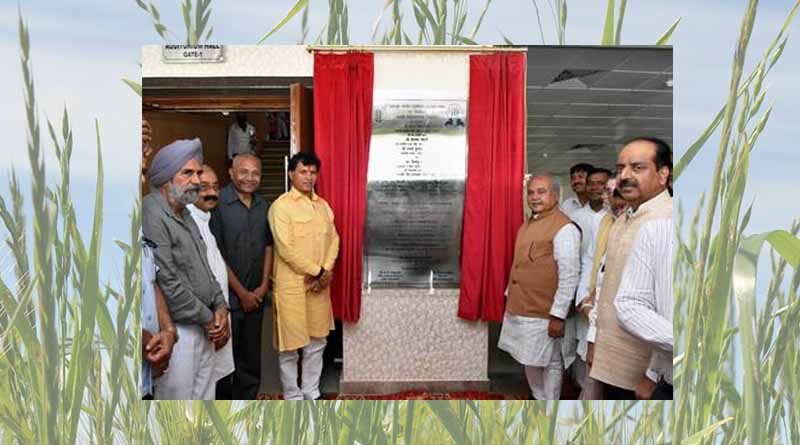 Union Agriculture Minister attends the convocation ceremony of Indian Veterinary Research Institute