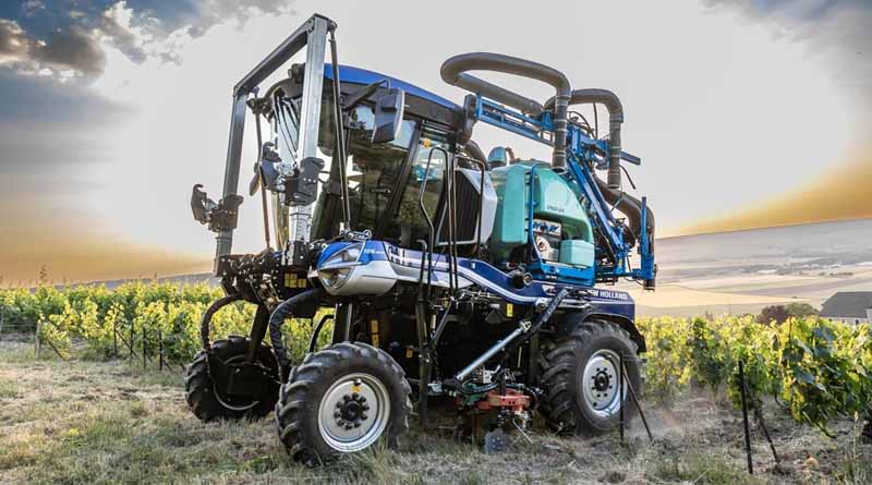 New Holland shows brand new Straddle Tractor TE6 Range at SITEVI 2023